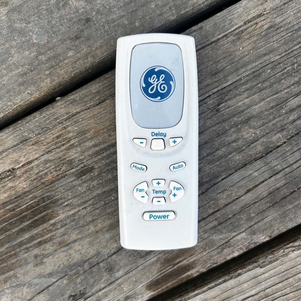 GE Air Conditioner Wireless Remote Control Model YK4EB1